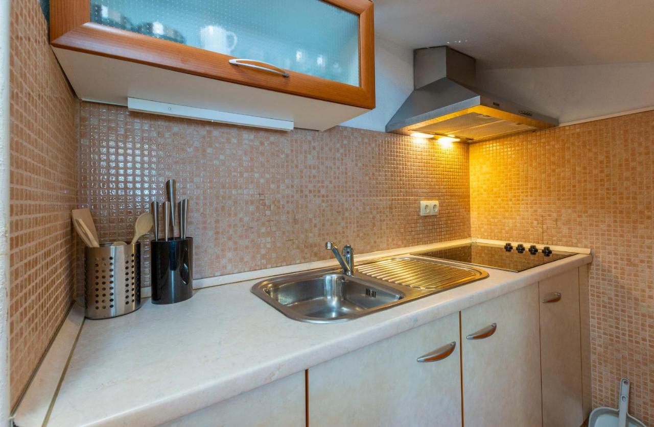 Janus Apartments Jelsa  Exterior foto