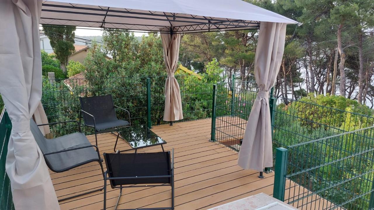 Janus Apartments Jelsa  Exterior foto