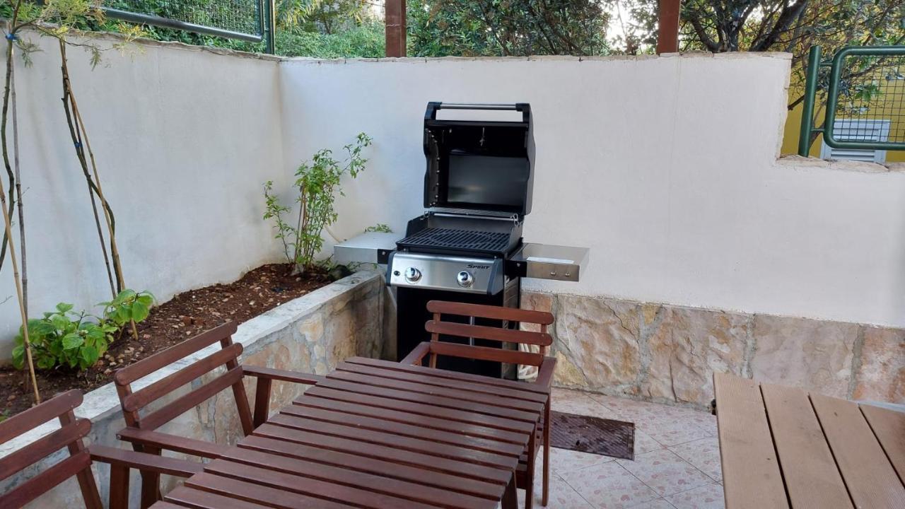 Janus Apartments Jelsa  Exterior foto